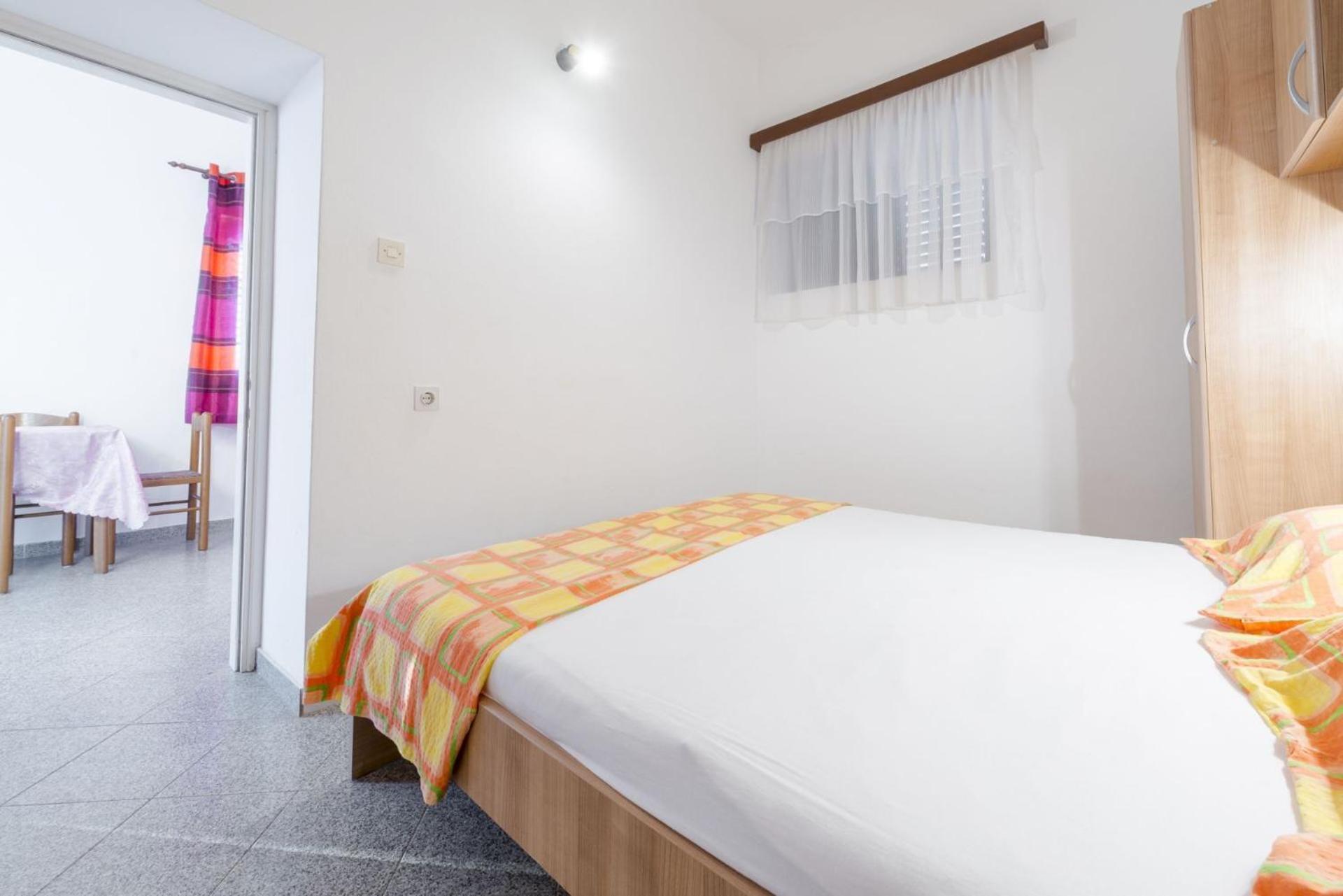 Dia Apartment *